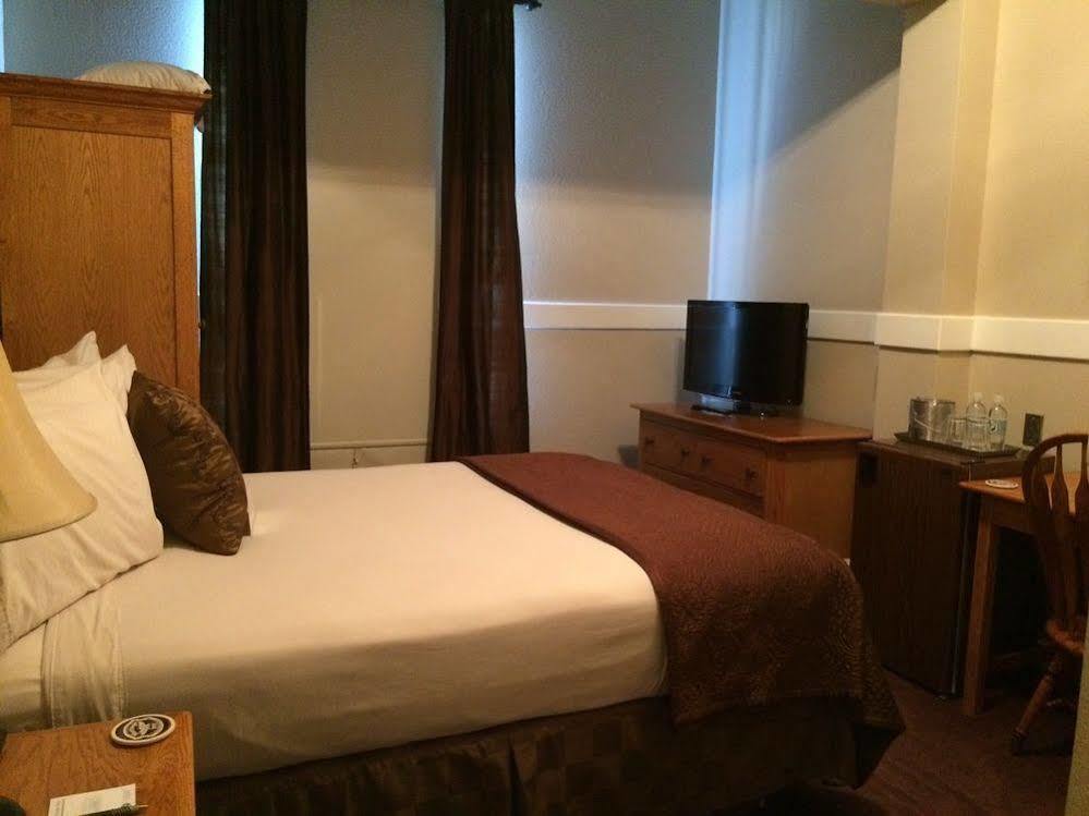 Heritage Inn 阿蒂西亚 外观 照片